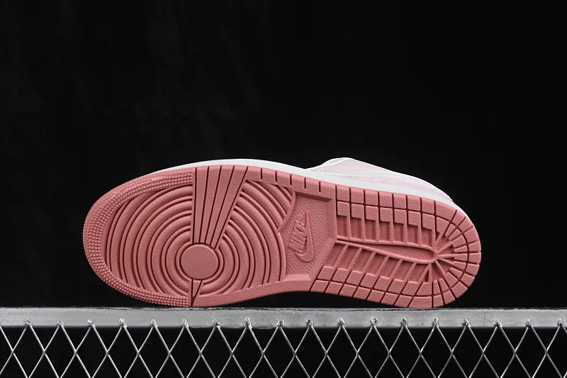 All categories Air Jordan Jordan series basketball shoes Air Jordan 1 Low G version pure original Air Jordan 1 Low AJ1 Joe 1 Sakura pink low-top retro culture basketball shoes IH0823-611